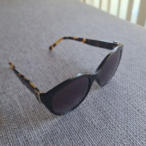 Burberry  Black  Havana Sunglasses - Picture 3 of 6